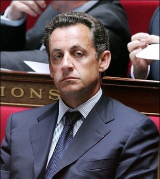 Sarkozy lejtmenetben