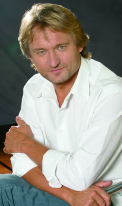 Jótékonysági est és kulturális fesztivál Kaszás Attila tiszteletére