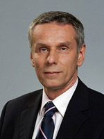 Szilvásy a vagyonkezelő élén folytatja