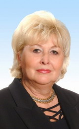 Kivágóné lemond, ha megszavazzák a költségvetést