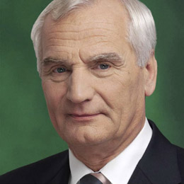 Baráth Etele felfüggesztette MSZP-beli párttagságát