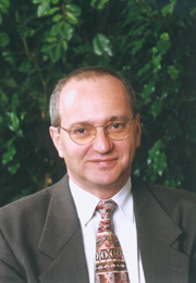 Eörsi: „Mindannyian távozzunk a politikából!”