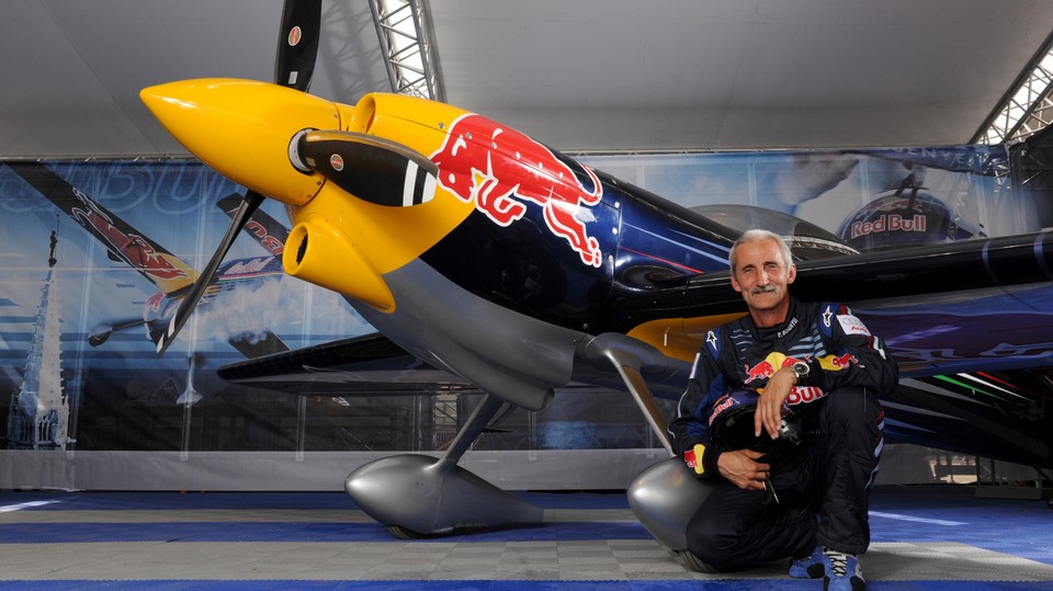 Közönségtalálkozó a világ legjobb gyorsasági műrepülő pilótáival