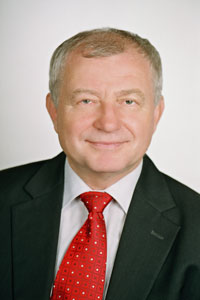 Kékvillogós autóval jár Pestszentlőrinc szocialista polgármestere