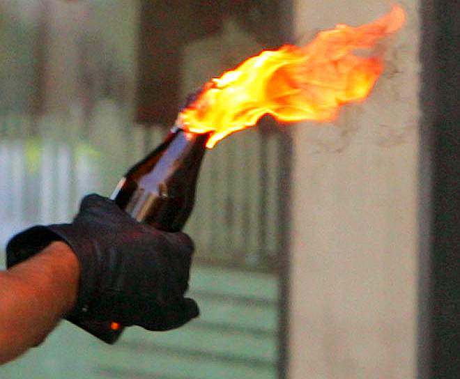 A Perényi 1.-ből szerezték be a romagyilkosságoknál használt Molotov-koktélokat?