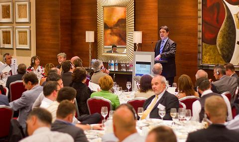 Átcsoportosítják a kis- és középvállalkozások számára is elérhető uniós forrásokat