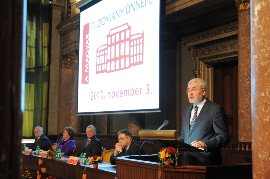 Határok nélküli tudomány – a Magyar Tudomány Ünnepe 2010