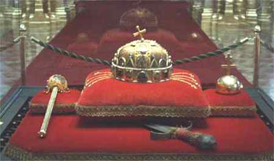 Mi lesz veled, Korona?