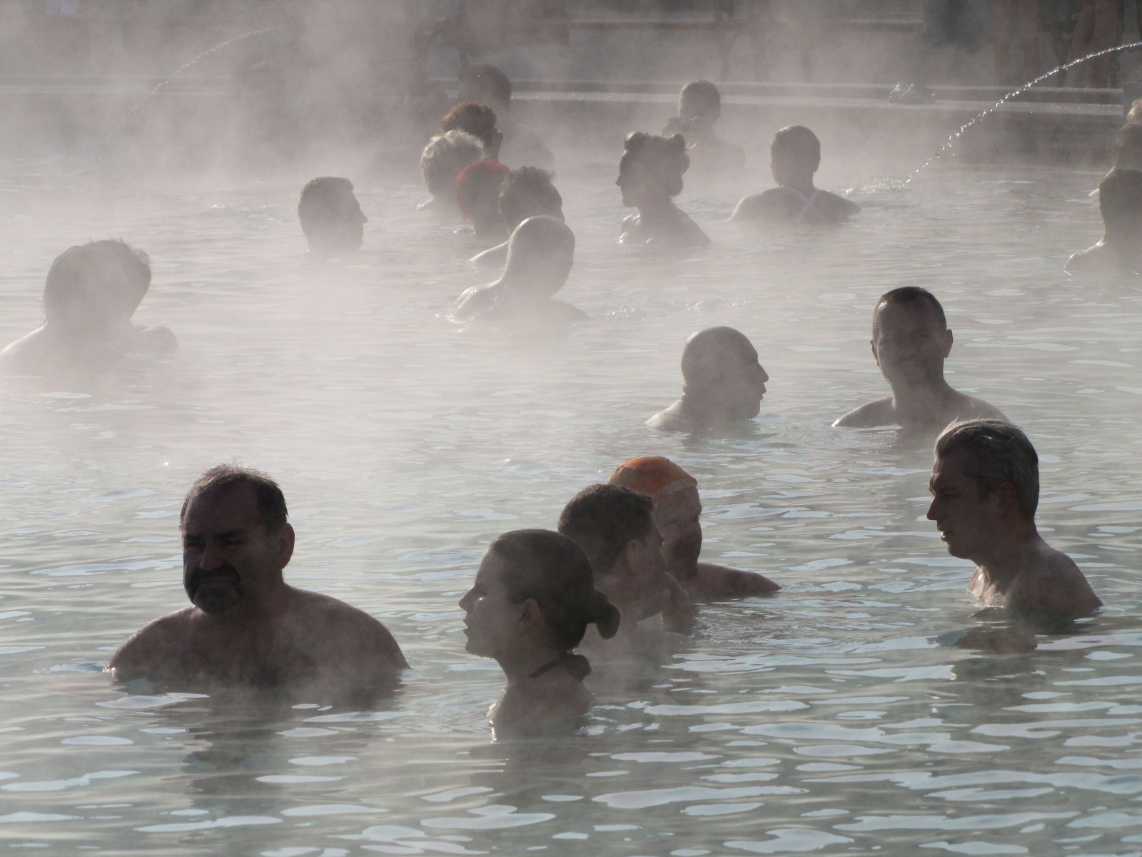Fürdőiket népszerűsítik a V4-ek