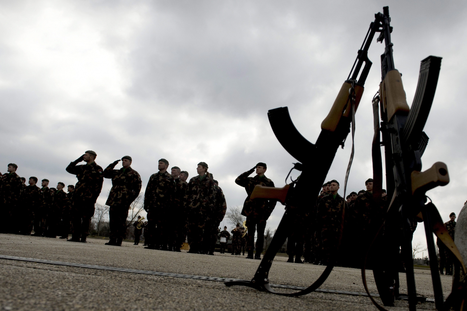 Magyarország katonai kontingenst küld az Iszlám Állam ellen