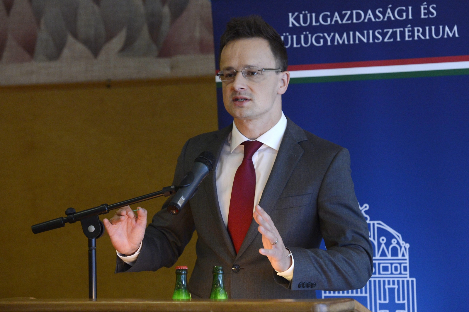 KKM: nincs szó a dublini rendelet felfüggesztéséről