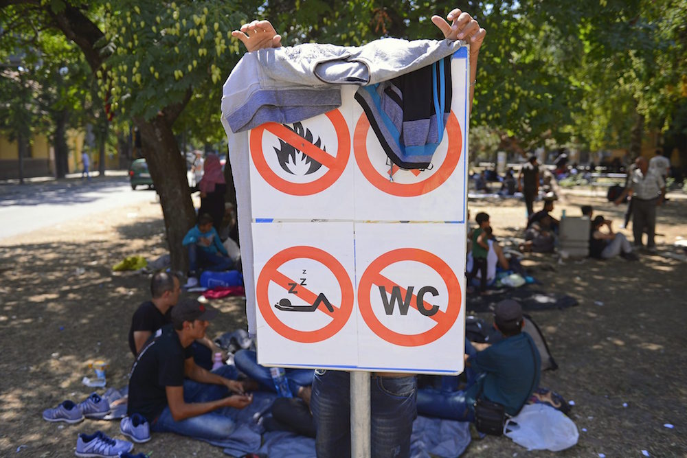 A német kormány a menekültügyi ellátórendszer összeomlásától tart?