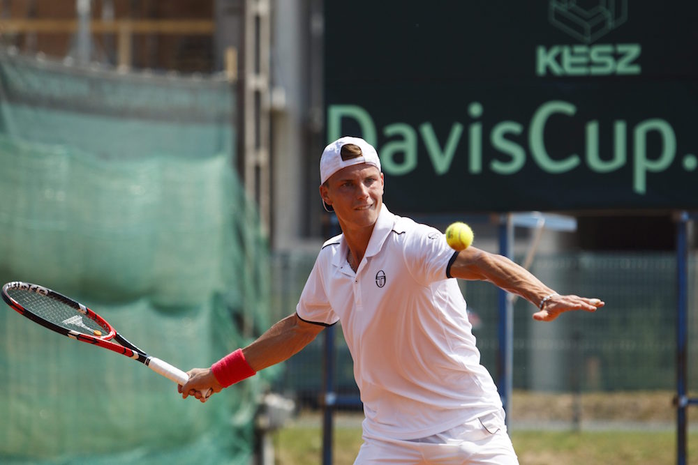 Davis Kupa: Győzelem a bosnyákok ellen