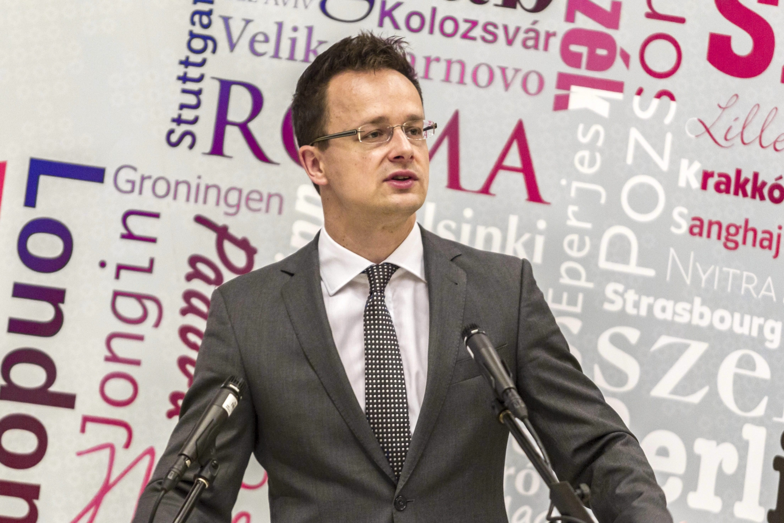 Szijjártó: hibátlan diplomáciai teljesítményre van szükség