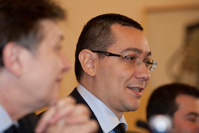 Vádat emeltek Victor Ponta ellen