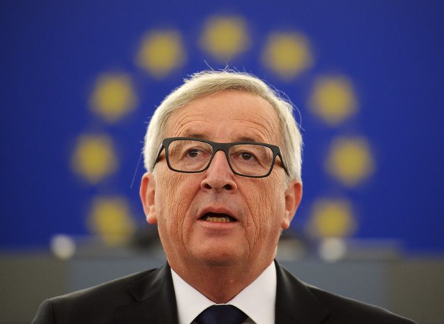 Juncker 160 ezer menekült kötelező átvételét javasolja