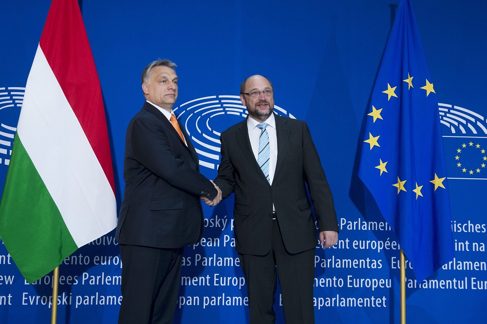 Orbán Brüsszelben: nem stratégia, hanem szabályozása kérdése a migránsválság kezelése