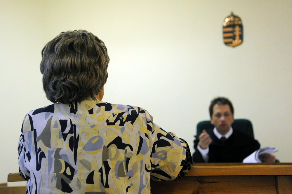 Lopás kísérlete miatt előállították Repülős Gizit