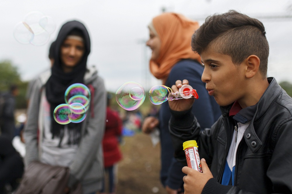Tucatnyi migráns gyereket küldtek Luxemburgba a görögök