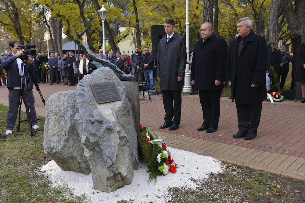 Pásztor: „Szükség van az anyaország támogatására is ahhoz, hogy a többségi nemzet partnerként tekintsen ránk”