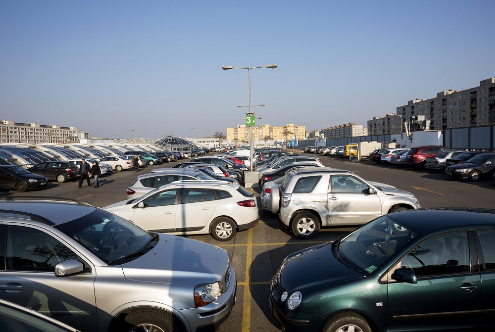 Parkolóból árulták illegálisan a tűzijátékot