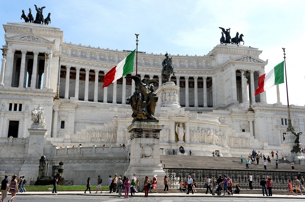 Négy marokkóit kiutasítottak Olaszországból, mivel öngyilkos merényletekre buzdítottak