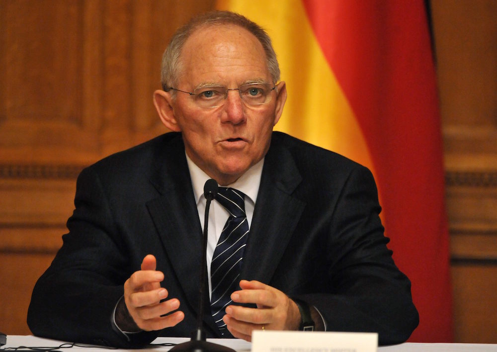 A német pénzügyminiszter szerint lavinához hasonlít a menekülthullám