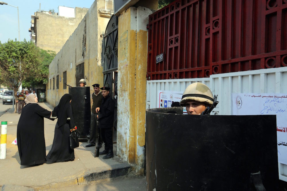 Merényletet követtek el egy kairói étterem ellen, számos halott