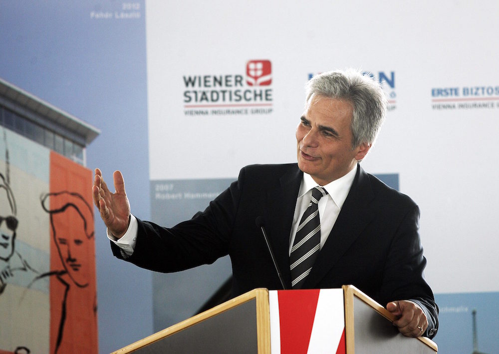 Az uniós támogatások csökkenésével járhat a menekültek befogadásának megtagadása