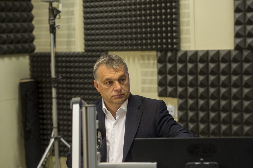 Orbán Viktor interjúja cseh napilapban: az európai politikából „kikerültek a józan ész megfontolásai”