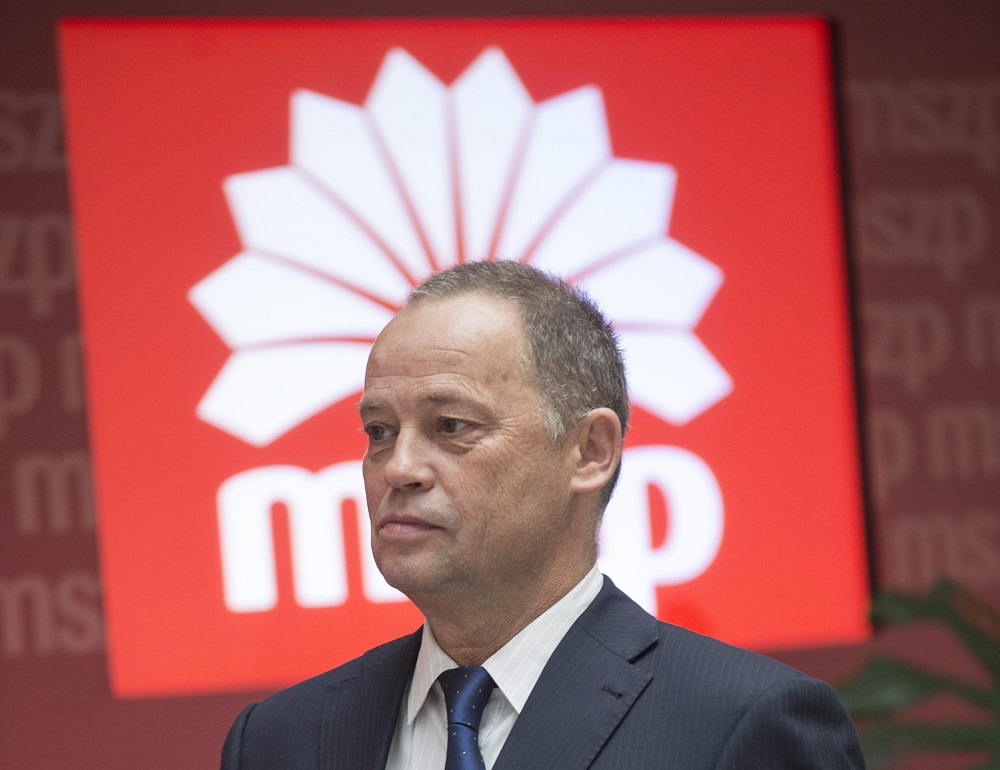 Szanyi: „a szélsőjobbnak el kell takarodnia”