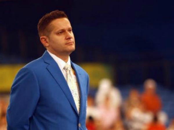 Verseny közben elhunyt Kaposvári Zsolt vívóbíró