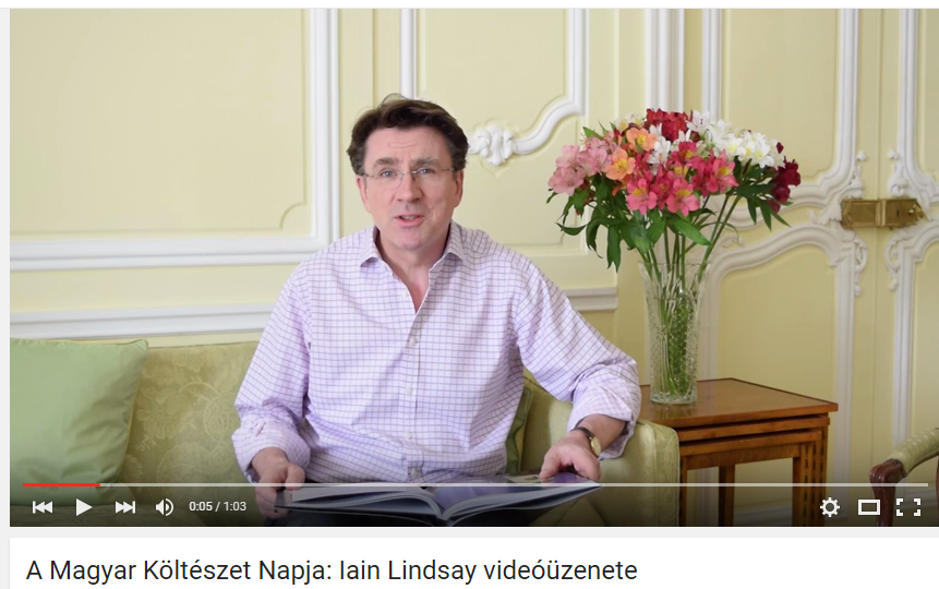 A brit nagykövet magyarul szavalt a költészet napján