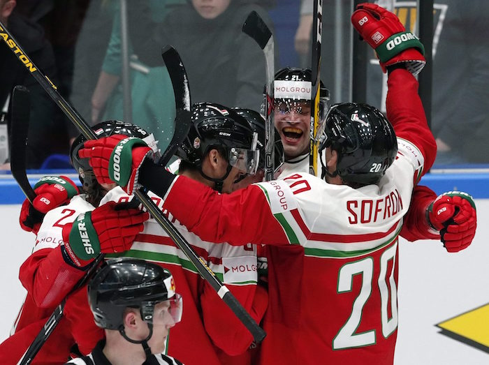 Jégkorong: történelmi győzelem!