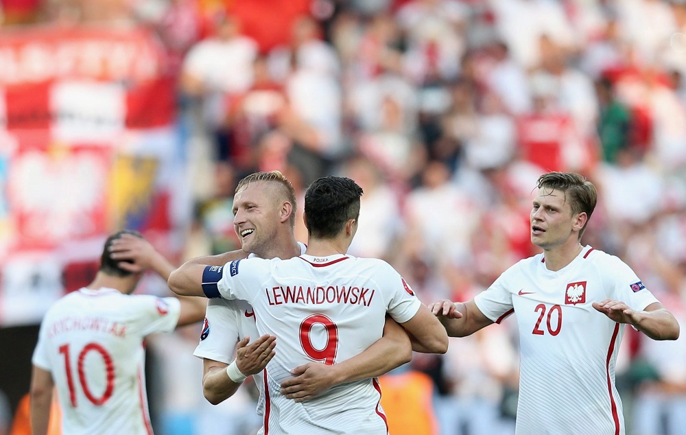 Egygólos lengyel győzelem az északírek ellen