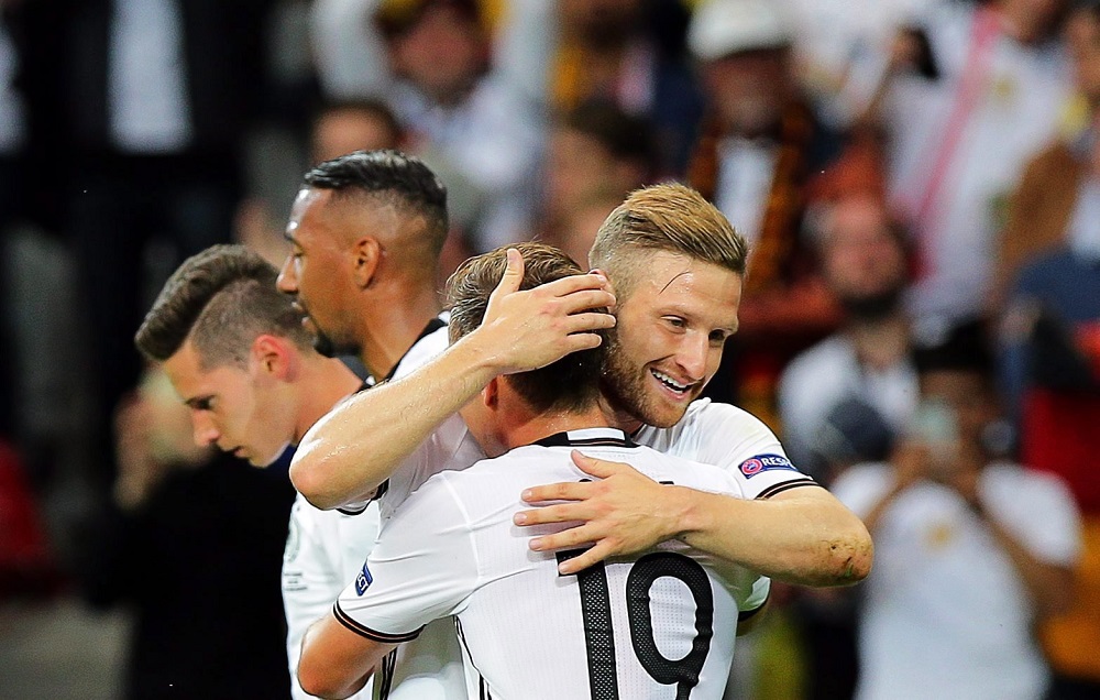 Kétgólos győzelemmel rajtoltak a németek