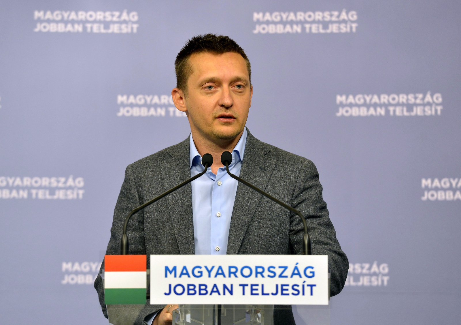 Rogán: soha indokoltabb nem volt a népszavazás, mint most