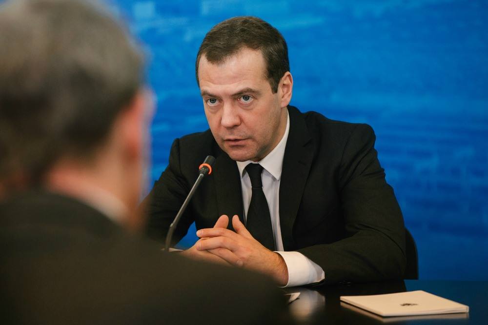 Medvegyev nem zárja ki az orosz-ukrán kapcsolatok megszakítását