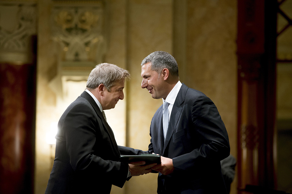 Nyílt levél Áder János köztársasági elnöknek