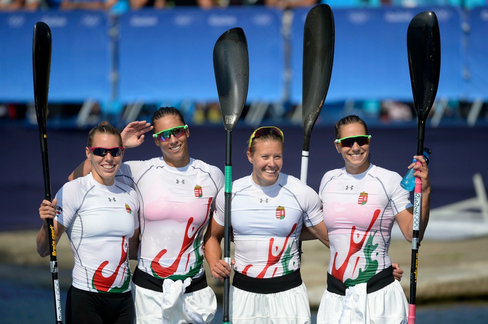 Megvédte címét a női kajaknégyes, Kozák triplázott