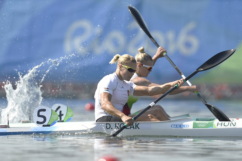 Kozák Danuta újabb futamgyőzelemmel a döntőben egyesben