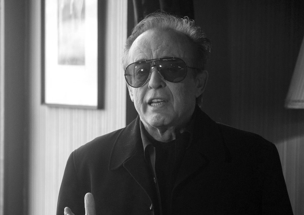 Elhunyt Laux József