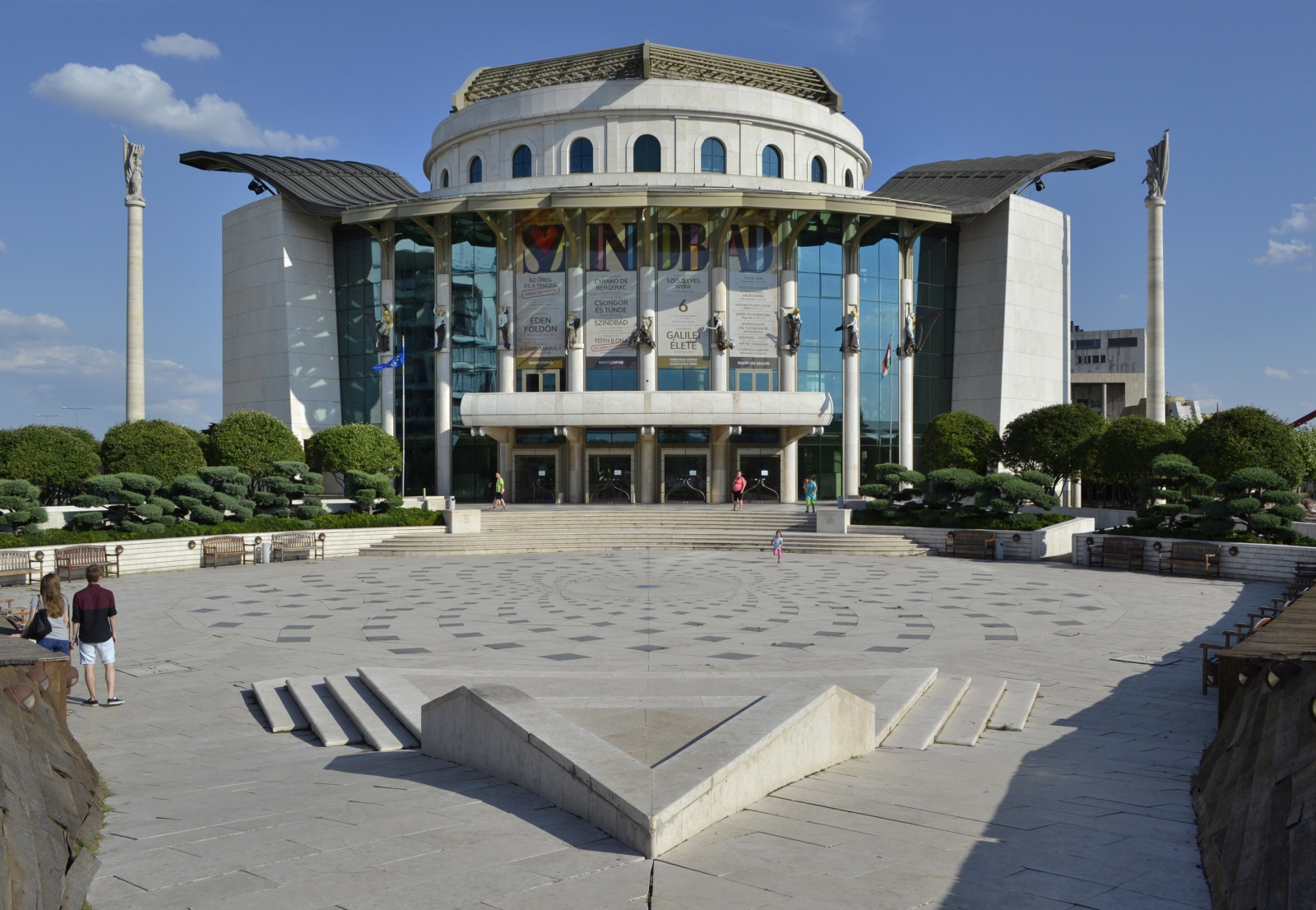 Vidnyánszky Attila: szívemből fakadó címek a Nemzeti új évadában