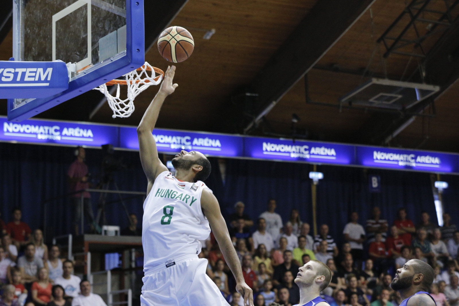 Újabb győzelemmel nagy lépést tenne a kijutás felé a válogatott