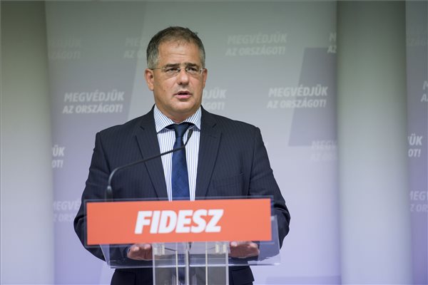 Fidesz: a migráció és a családpolitika lesz a frakcióülés két fő témája