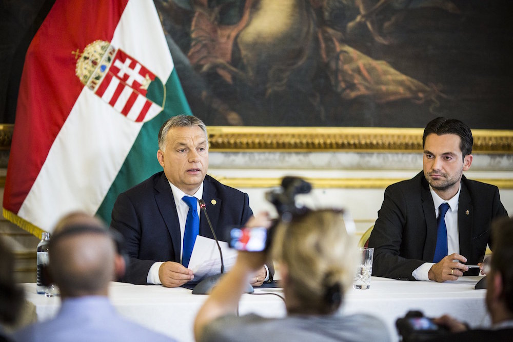 Orbán Viktor új védelmi vonalat tartalmazó vészforgatókönyvet javasol