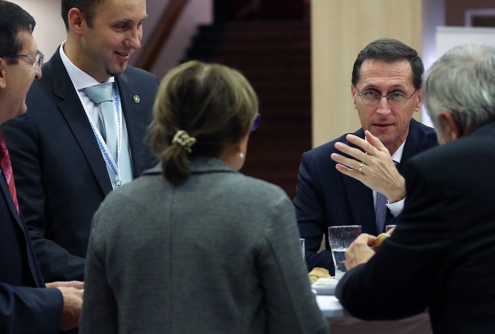 Varga Mihály: a Standard and Poor's elismerte, a magyar gazdaság jó úton halad