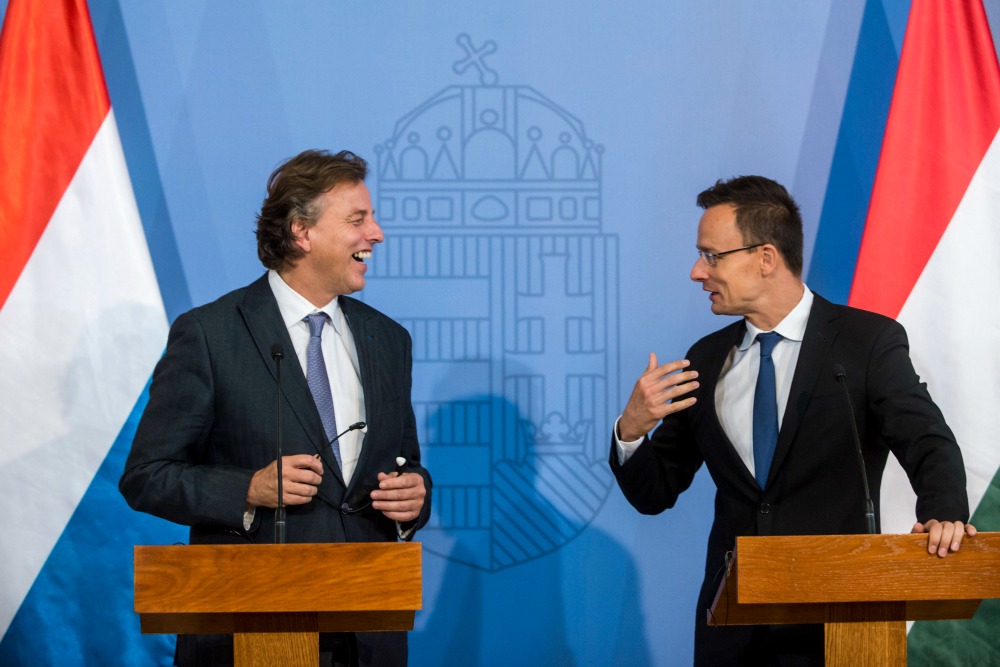 Szijjártó: barátiak a magyar-holland kapcsolatok