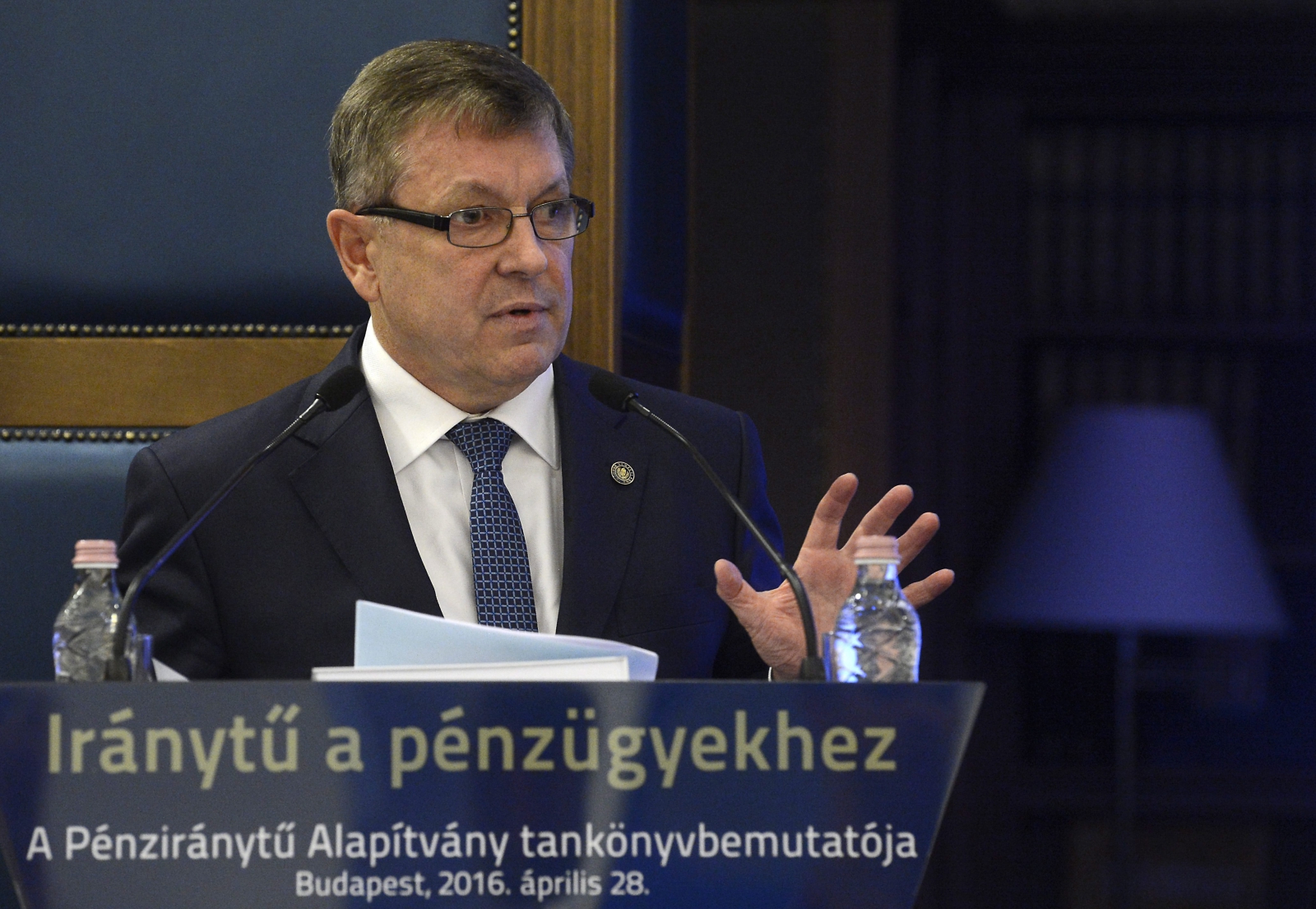 MSZP: hallgassa meg Matolcsy Györgyöt a gazdasági bizottság!