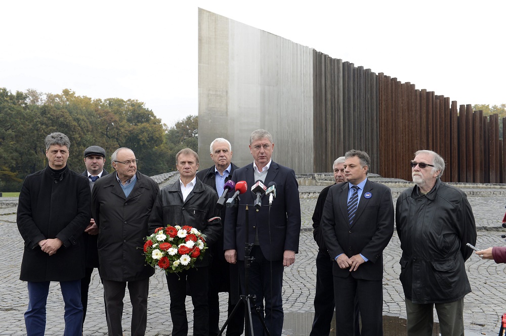 Gyurcsány Ferenc: mi vehetjük tisztességgel ajkunkra Nagy Imre és mártírtársai nevét